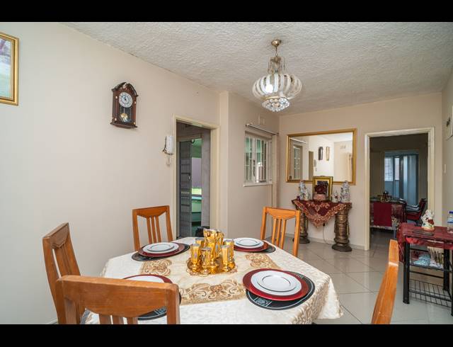 4 BEDROOM HOUSE FOR SALE IN SYDENHAM